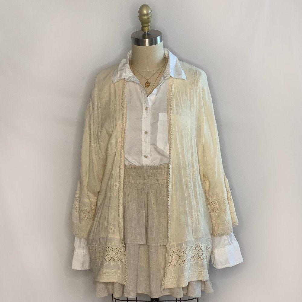 American Eagle - Cream Lace Kimono/Cardigan